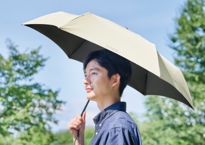 COOL遮熱 日傘使用イメージ