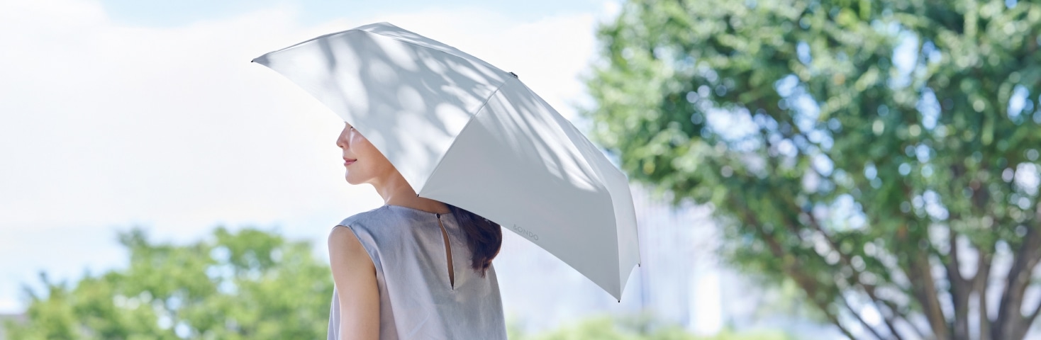 COOL遮熱 日傘使用イメージ