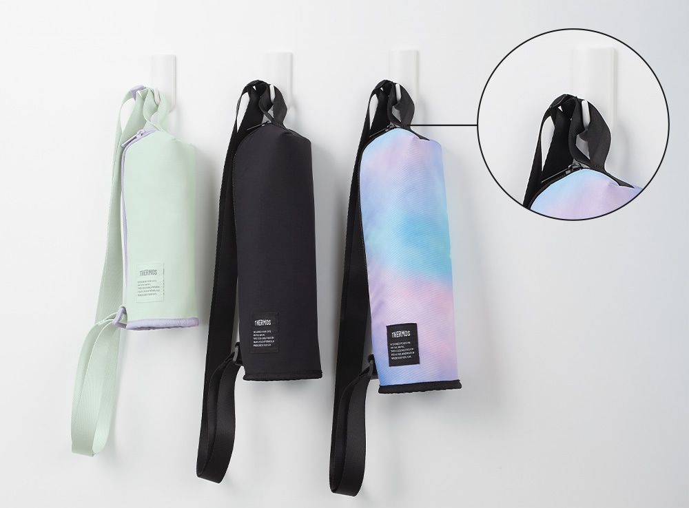 フックに掛けられるループ付き