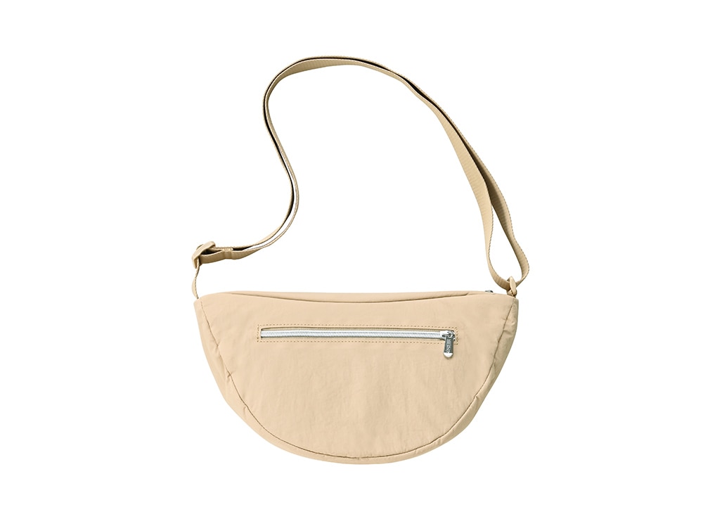 ジッパー付きのバックポケット(保冷機能なし)