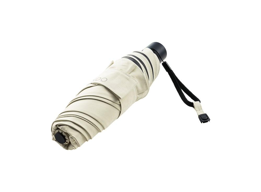 幅広面ファスナー仕様により、楽々まとまる