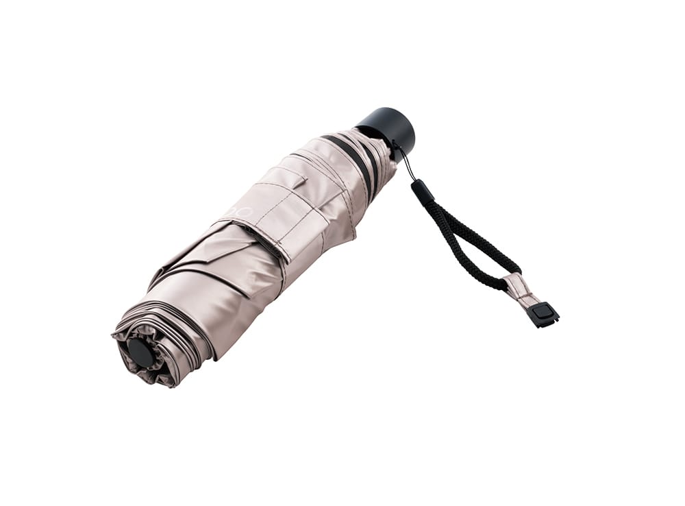 幅広面ファスナー仕様により、楽々まとまる