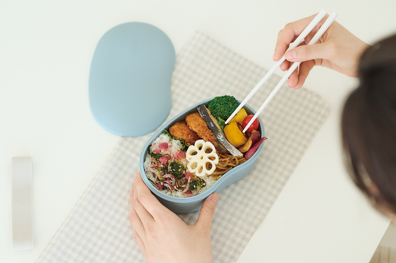 水筒・お弁当箱